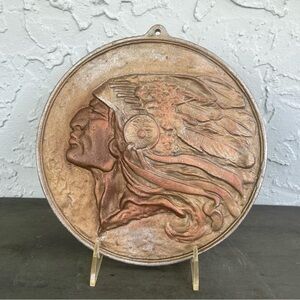 Cast Metal Mohawk Native American Chief Round Plaque (D: 9”)